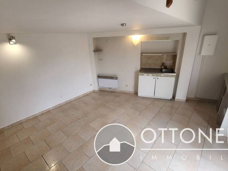 Maison à louer, 24m², ROQUEBRUNE SUR ARGENS