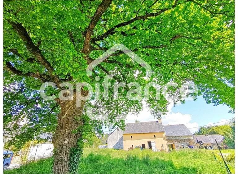 Maison à vendre 57 000 € 5 pièces 4<br/>chambres 117 m²<br/>superficie 877 m²<br/>terrain Guilliers 56490