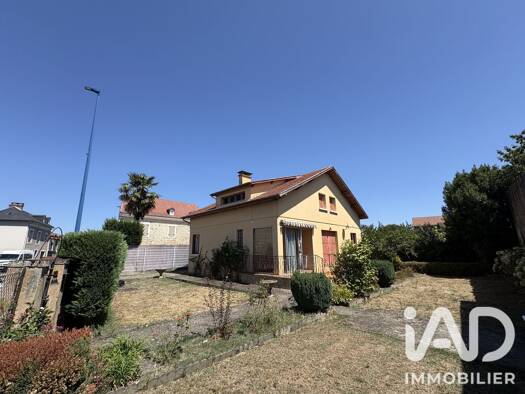 Maison à vendre 147 000 € 5 pièces 3 chambres 122 m² 479 m² de terrain Est Aureilhan 65800