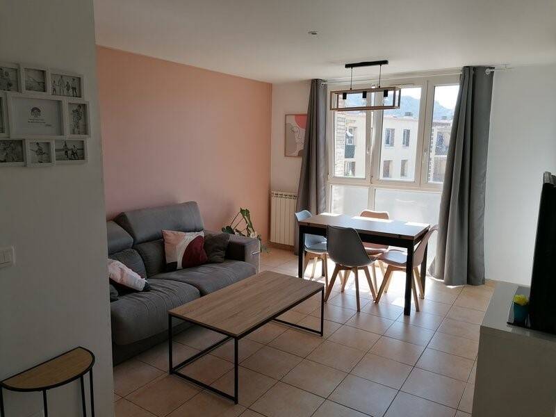 Maison à louer, 54m², MARSEILLE 9E