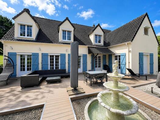 Maison à vendre 649 000 € 9 pièces 6 chambres 251 m² 2 800 m² de terrain Magny-en-Vexin 95420