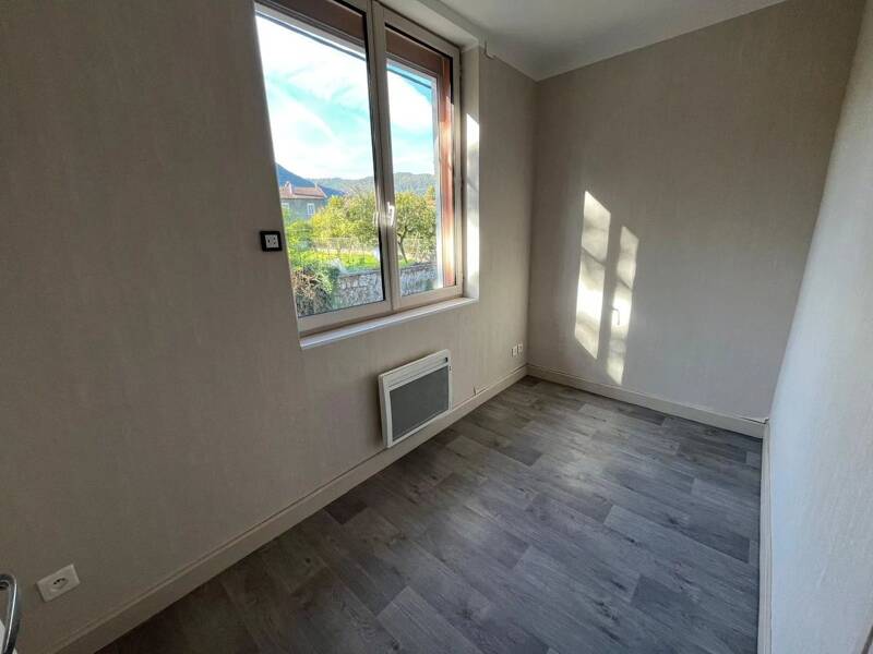 Maison à louer, 58m², CHASSAL