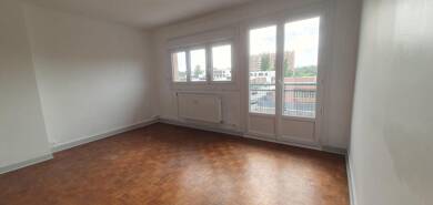 Appartement à louer 620 € 3 pièces 2 chambres 57 m² 3ème étage Centre Ville-Faubourg Saint Lazare Maubeuge 59600