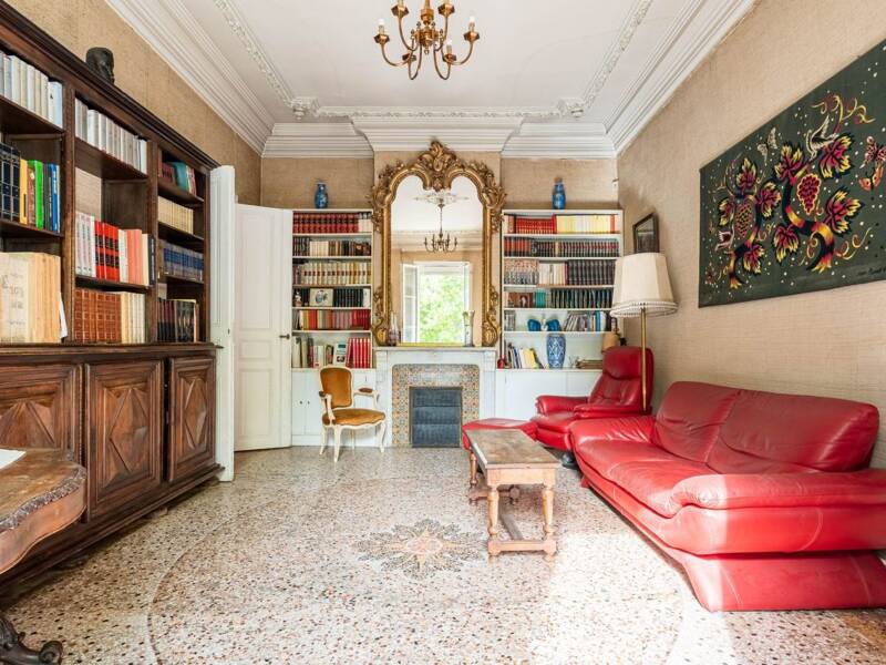 Maison à vendre, 325m², MARSEILLE 8E