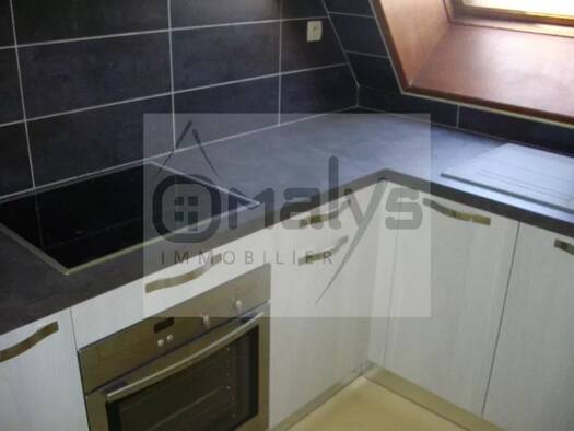 Appartement à louer 550 € 3 pièces 2 chambres 50 m² Étage 2/2 Nord Est Aire-sur-la-Lys 62120