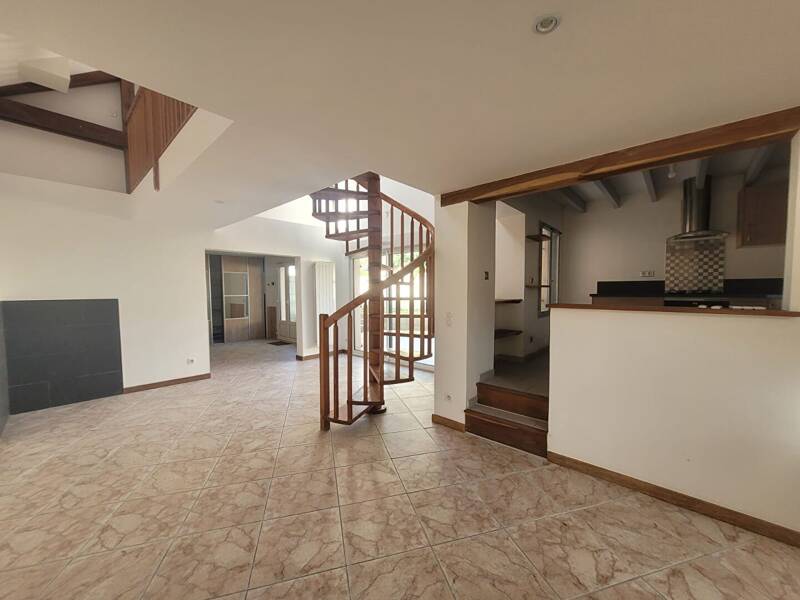 Maison à louer, 69m², BERCHERES SAINT GERMAIN