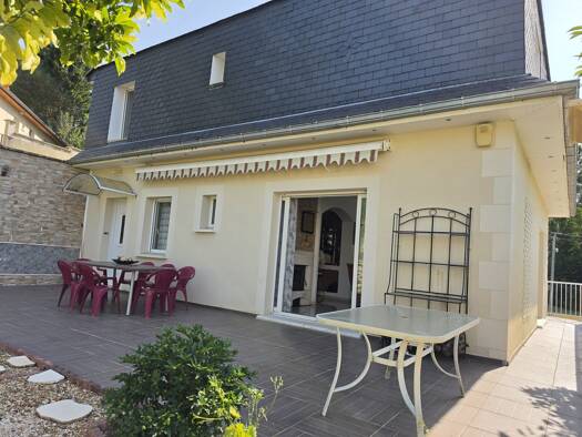 Maison à vendre 374 900 € 5 pièces 2 chambres 149 m² 1 063 m² de terrain Saint-Règle 37530