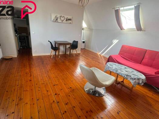 Appartement à vendre 117 500 € 3 pièces 2 chambres 58,27 m² Étage 3/3 Centre Ville Douarnenez 29100