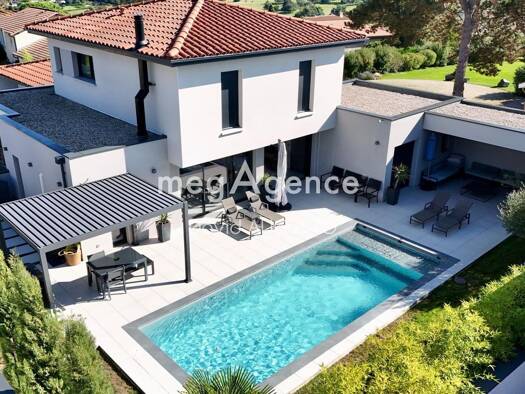 Maison à vendre 975 000 € 6 pièces 5 chambres 193 m² 611 m² de terrain Lentilly 69210