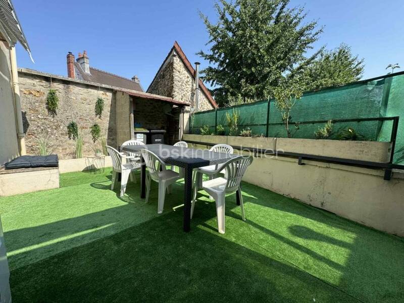 Maison à vendre, 186m², OZOUER LE VOULGIS