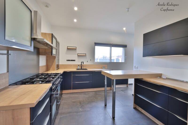 Maison à vendre, 147m², LA CHAPELLE DE GUINCHAY