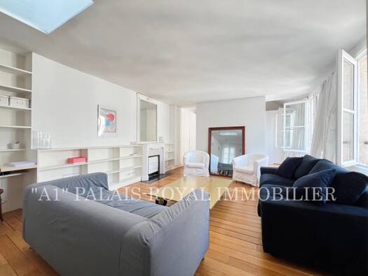 Appartement à louer 2 680 € 2 pièces 1 chambre 52,4 m² Étage 4/4 Palais Royal Paris 1er arrondissement 75001