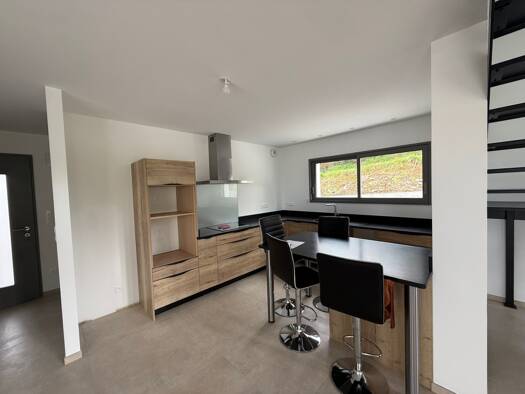 Maison à louer 1 600 € 4 pièces 3 chambres 135,6 m² Souraïde 64250