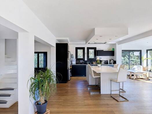 Villa à vendre 1 260 000 € 6 pièces 4 chambres 175 m² 580 m² de terrain Cap Nègre-Cap Sicié Six-Fours-les-Plages 83140