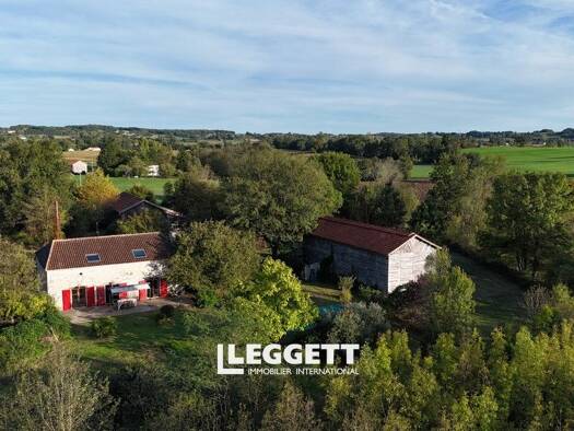 Maison à vendre 296 800 € 5 pièces 3 chambres 173 m² 25 300 m² de terrain Villeréal 47210