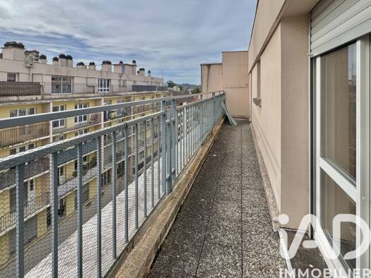 Appartement à vendre 70 000 € 1 pièce 29,8 m² Étage 5/5 Centre Ville Pau 64000