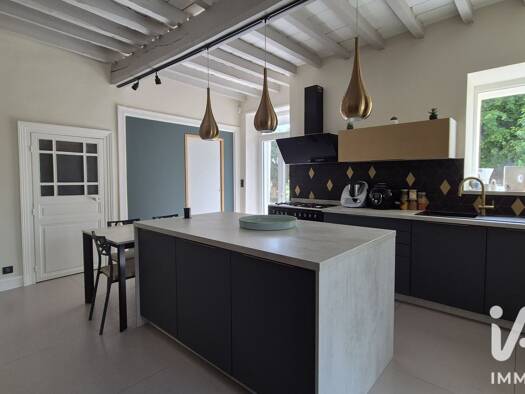 Maison à vendre 429 000 € 6 pièces 5 chambres 225 m² 750 m² de terrain Buchères 10800