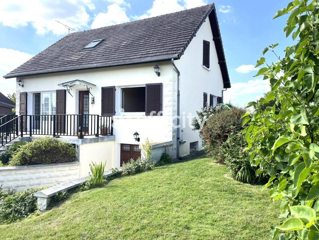 Maison à vendre, 136m², SAINTE GENEVIEVE
