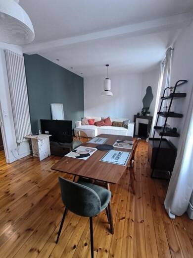 Appartement à louer 886 € 30 pièces 2 chambres 68 m² 1er étage Clermont-Ferrand 63100