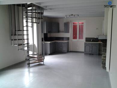 Maison à vendre 135 000 € 3 pièces 2 chambres 66,1 m² 650 m² de terrain Oloron-Sainte-Marie 64400