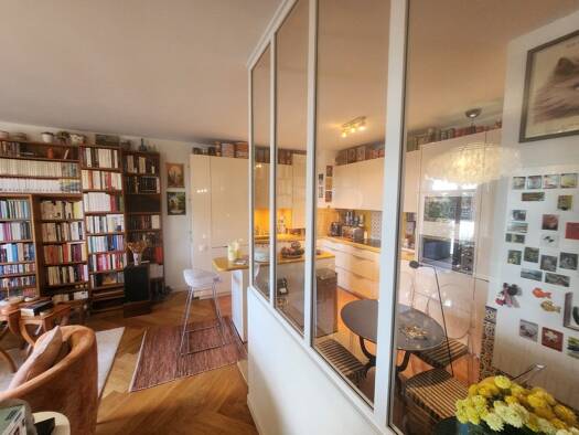 Appartement en viager occupé Bouquet 154 000 € 3 pièces 2 chambres 82 m² Étage 2/2 Le Cannet 06110
