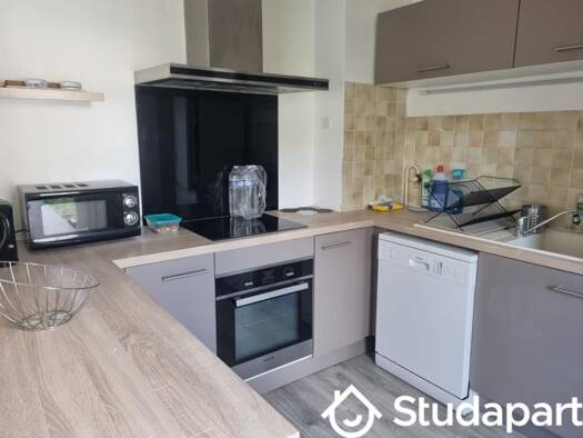 Colocation à louer 450 € 1 pièce 3 chambres 9 m² Saint-Cyr-en-Val 45100