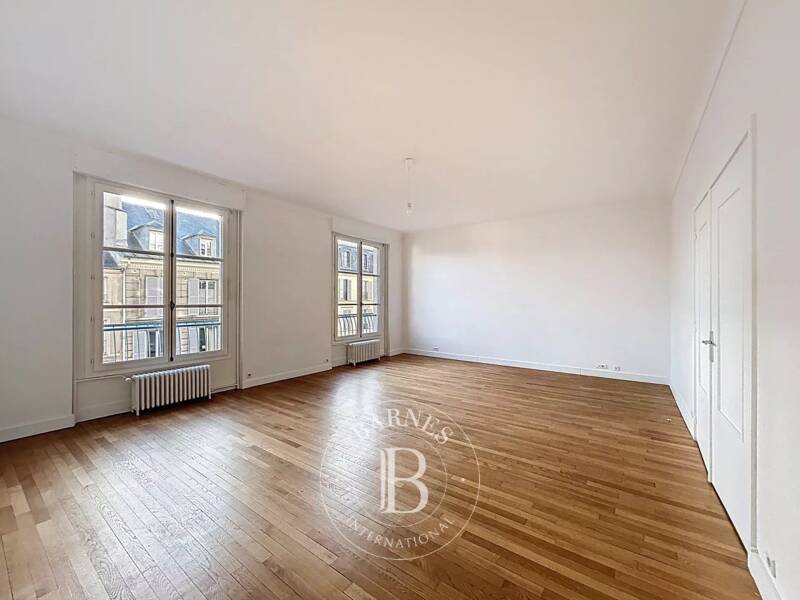Maison à louer, 137m², VERSAILLES