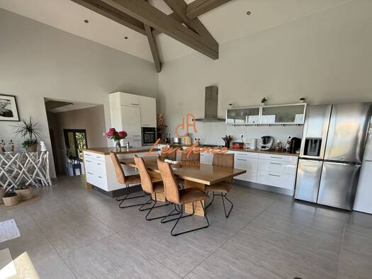 Maison à vendre 750 000 € 4 pièces 4 chambres 188 m² 1 665 m² de terrain Allan 26780