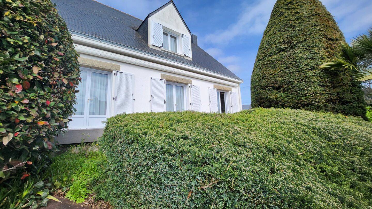 Maison à vendre, 157m², LE POULIGUEN