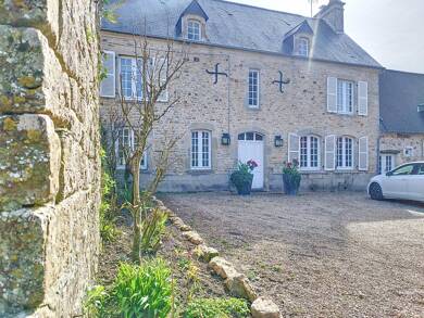 Maison à vendre 585 000 € 7 pièces 3 chambres 252 m² 20 000 m² de terrain Hémevez 50700