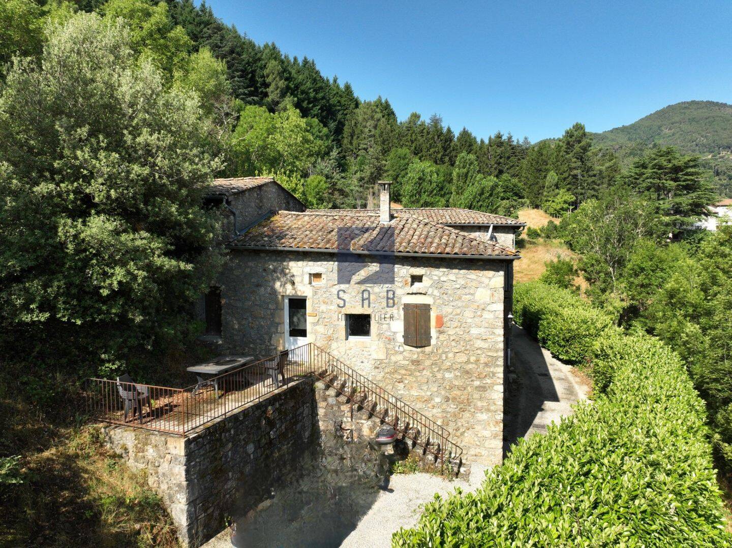 Maison à vendre, 205m², SAINT SAUVEUR DE MONTAGUT