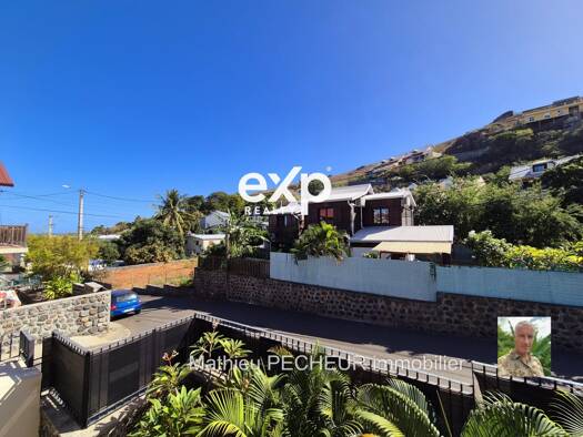 Appartement à vendre 450 000 € 4 pièces 3 chambres 76,5 m² 2 étages Saint-Gilles Les Bains Saint-Gilles les Bains 97434