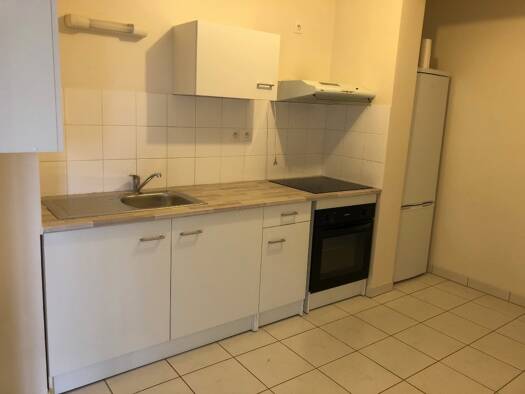 Appartement à louer 605 € 3 pièces 2 chambres 68 m² RDC Gacé 61230