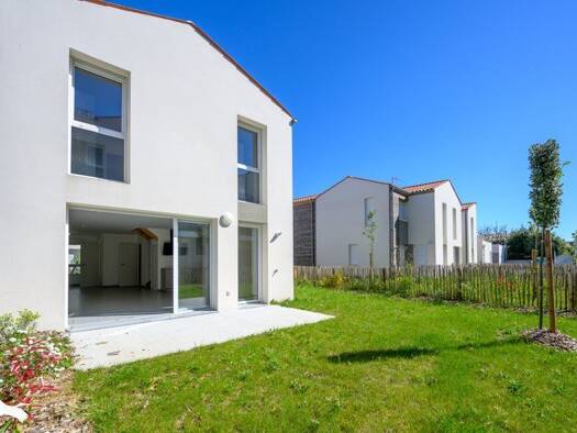 Maison à vendre - neuf 388 815 € 6 pièces 4 chambres 109 m² 170 m² de terrain Sud Nieul-sur-Mer 17137