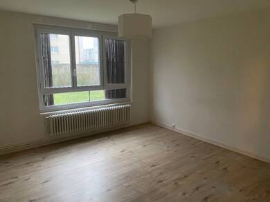 Appartement à louer 946 € 3 pièces 2 chambres 57 m² Drancy 93700
