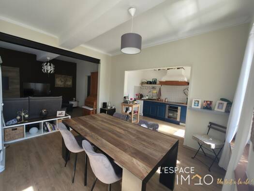 Appartement à vendre 223 600 € 3 pièces 2 chambres 72,3 m² RDC Oppède 84580