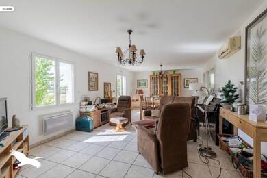 Maison de plain-pied à vendre 283 392 € 4 pièces 3 chambres 110 m² 1 402 m² de terrain Sud Soyaux 16800