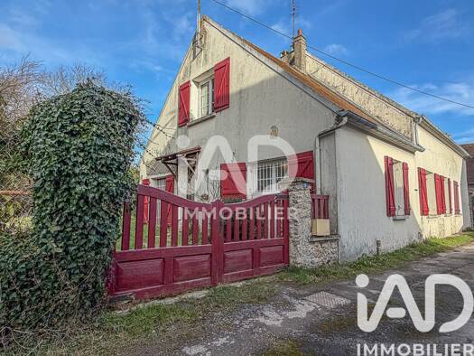 Maison à vendre 195 000 € 5 pièces 2 chambres 126 m² 2 061 m² de terrain Doue 77510
