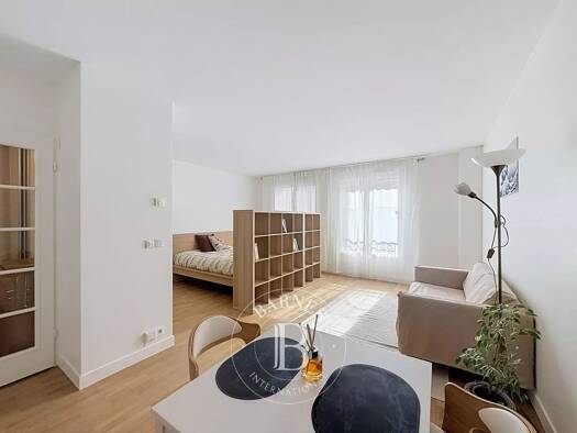 Appartement à louer 1 450 € 1 pièce 44,12 m² RDC La Plaine des Sablons Neuilly-sur-Seine 92200