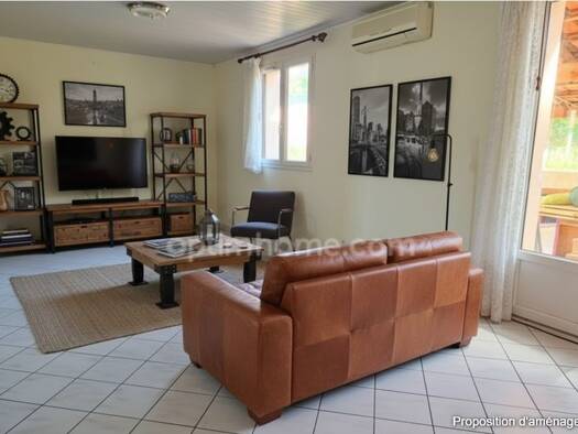 Maison de plain-pied à vendre 199 650 € 4 pièces 2 chambres 92 m² 433 m² de terrain Sud Ouest Lempdes 63370