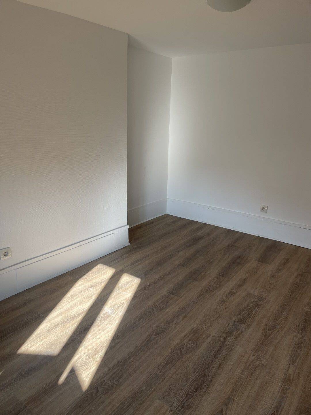 Maison à louer, 45m², NANTERRE