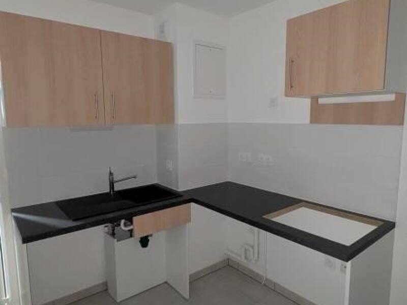 Maison à louer, 58m², SAINT JEAN D'ILLAC