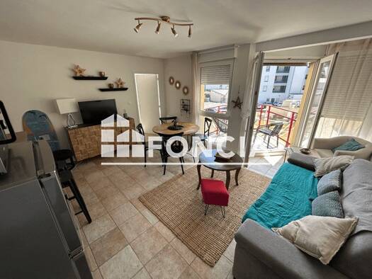 Appartement à louer 570 € 2 pièces 1 chambre 39,7 m² Étage 2/4 Nord Est Perros-Guirec 22700