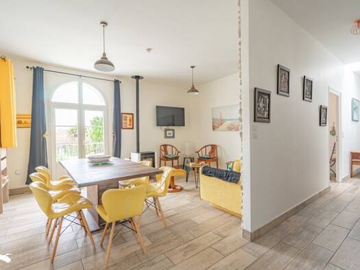 Appartement à vendre 421 200 € 4 pièces 3 chambres 101 m² Étage 1/1 Meschers-sur-Gironde 17132