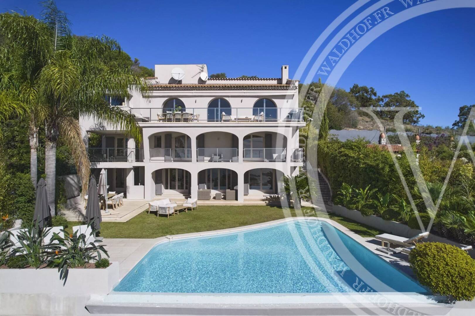 Maison à louer, 300m², CANNES