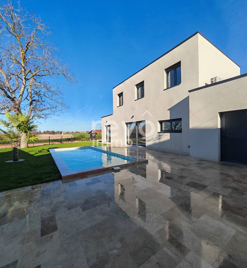 Maison à vendre, 112m², SAINT JEAN DE THURIGNEUX