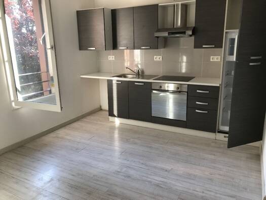 Appartement à louer 761 € 1 pièce 30 m² Étage 1/4 Chemin Vert-Pincevents-La Roniere Éragny 95610