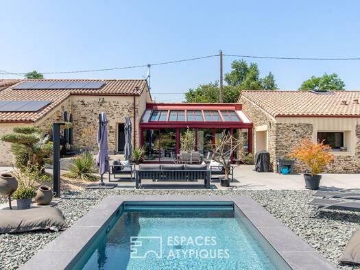 Maison de plain-pied à vendre 684 000 € 9 pièces 5 chambres 295 m² 13 268 m² de terrain Rives de l Yon 85310