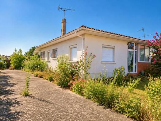 Maison de plain-pied à vendre 203 300 € 4 pièces 3 chambres 88,22 m² 378 m² de terrain Bourg Est Saint-Paul-lès-Dax 40990