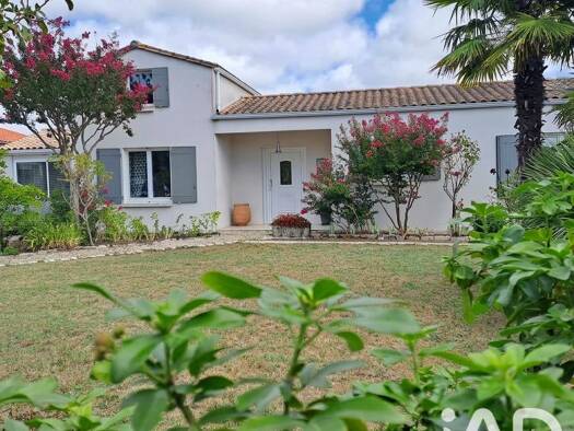 Maison à vendre 650 000 € 4 pièces 3 chambres 190 m² 1 273 m² de terrain La Palmyre Les Mathes 17570
